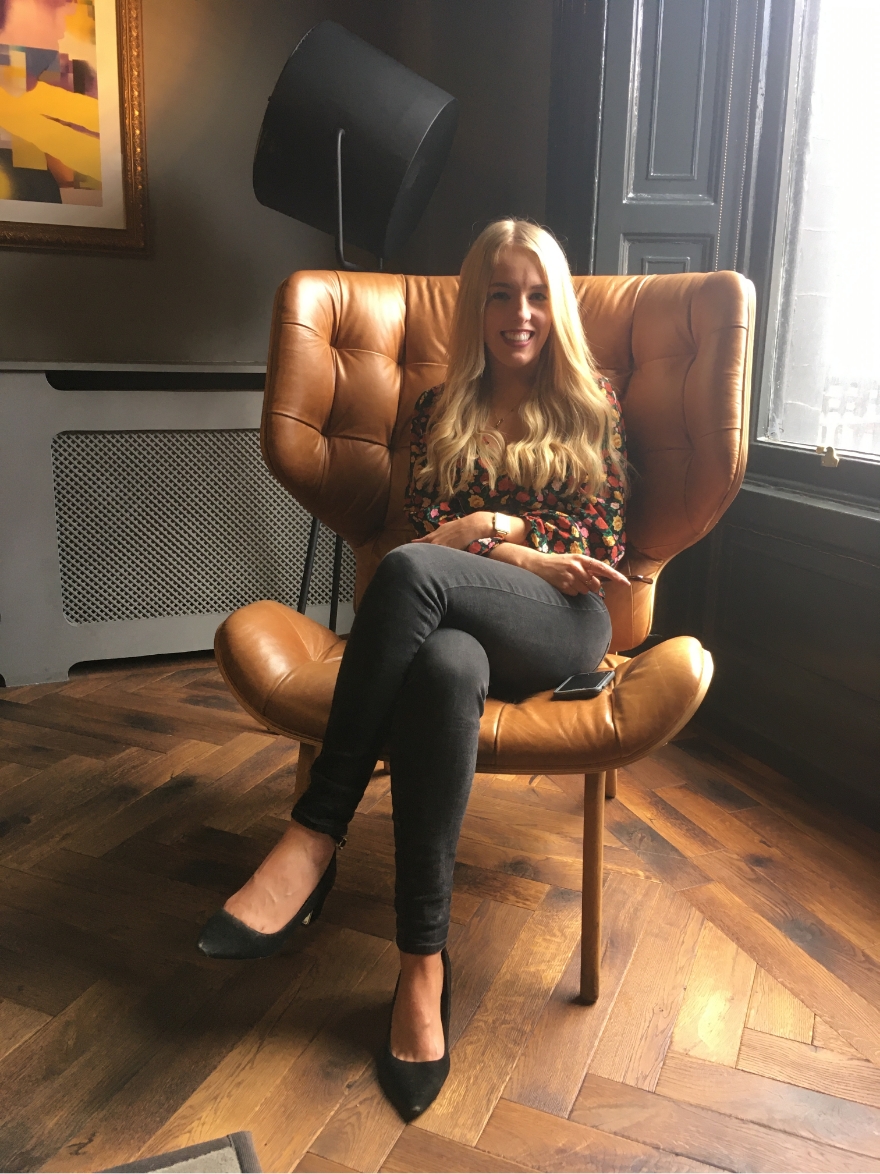 aoife-in-chair